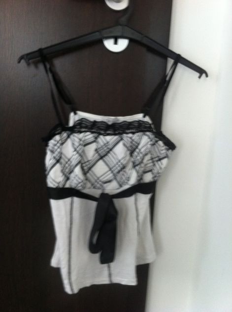 Különleges csinos spagettipántos felső