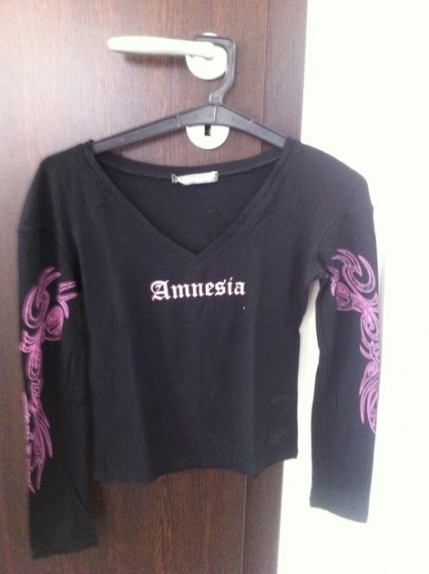 Amnesia különleges fekete felső